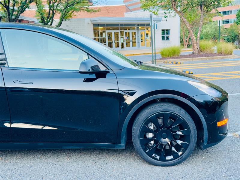 2021 Tesla Model Y Long Range photo 2