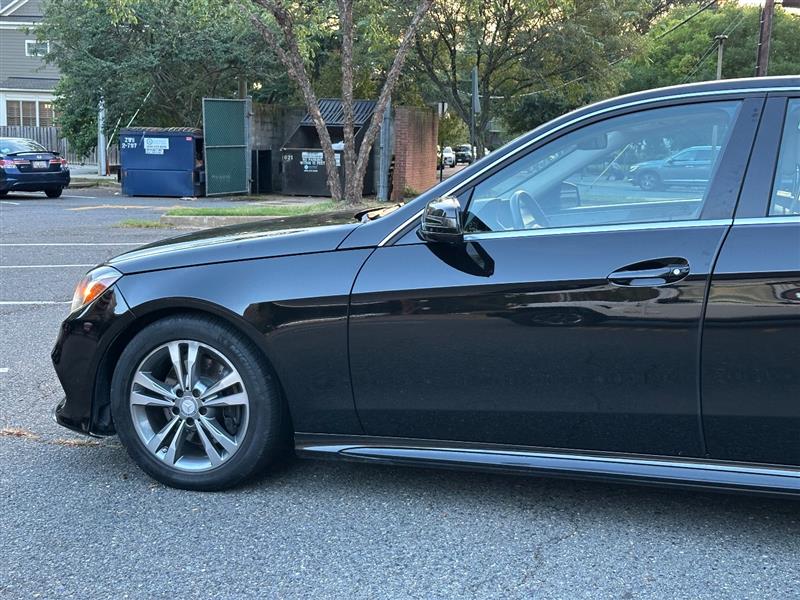 2016 Mercedes Benz E 350 photo 11