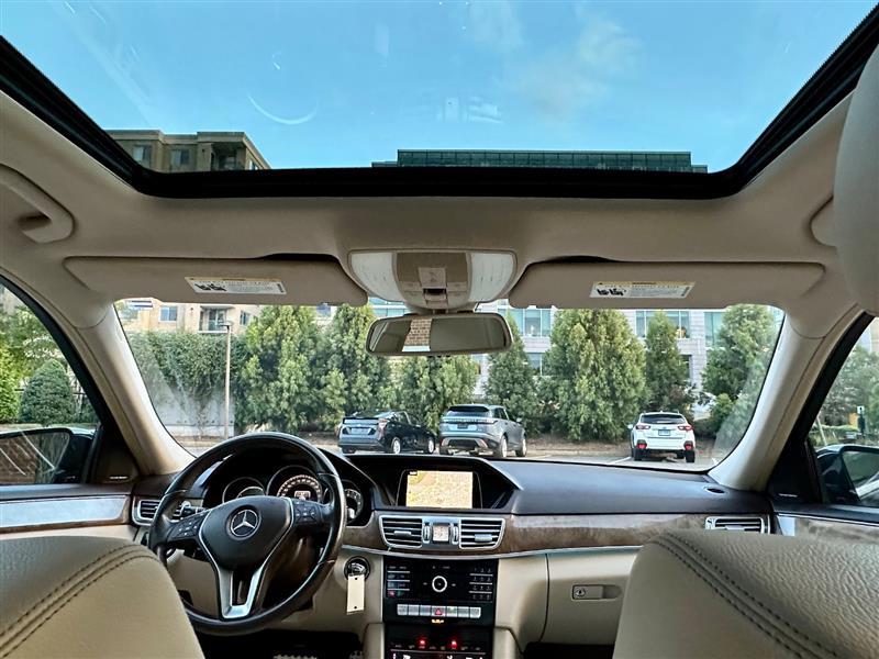 2016 Mercedes Benz E 350 photo 22