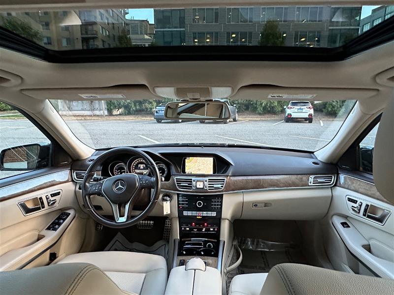 2016 Mercedes Benz E 350 photo 23