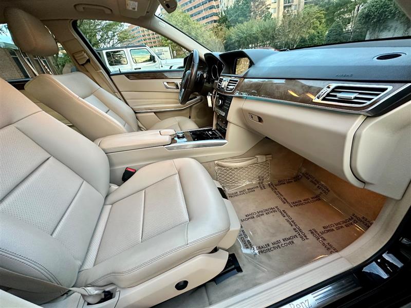2016 Mercedes Benz E 350 photo 31