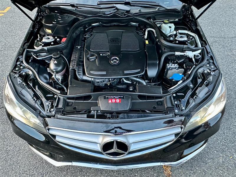 2016 Mercedes Benz E 350 photo 43