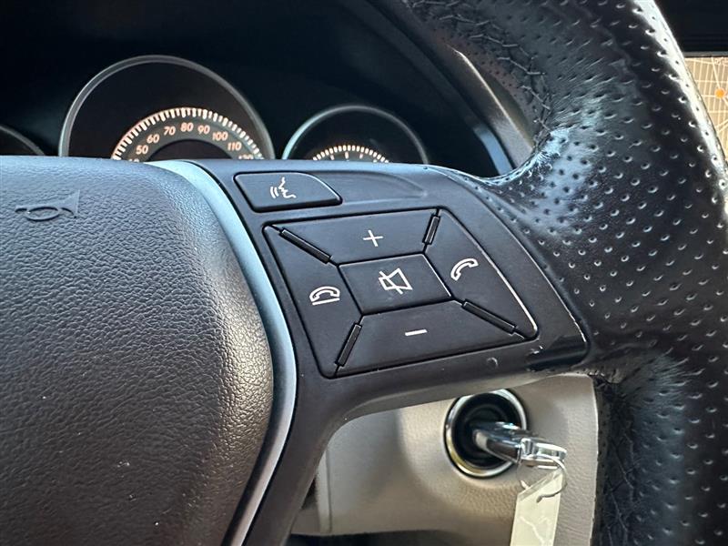 2016 Mercedes Benz E 350 photo 45