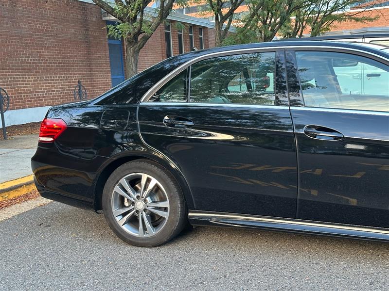 2016 Mercedes Benz E 350 photo 5