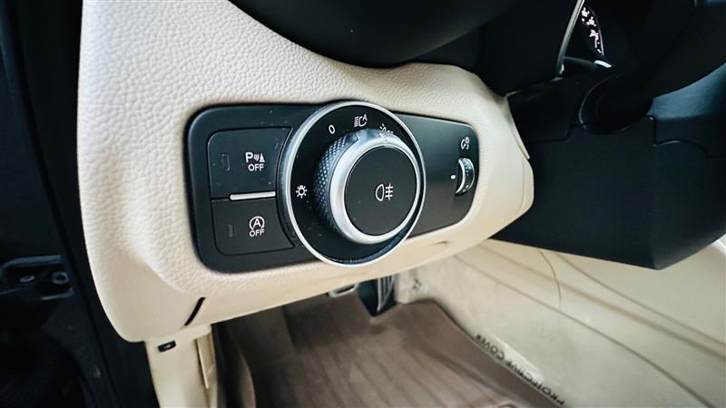 2018 Alfa Romeo Giulia Ti photo 15