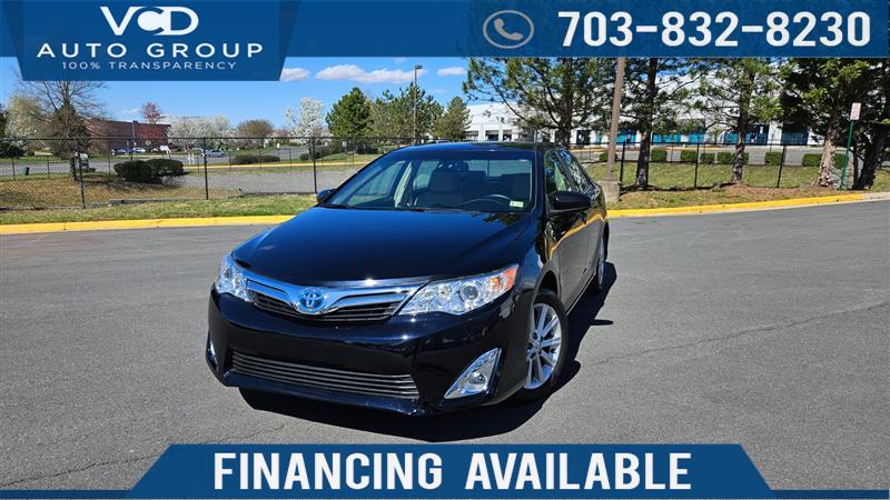 2014 TOYOTA CAMRY XLE WITH NAV AND SUNROOF