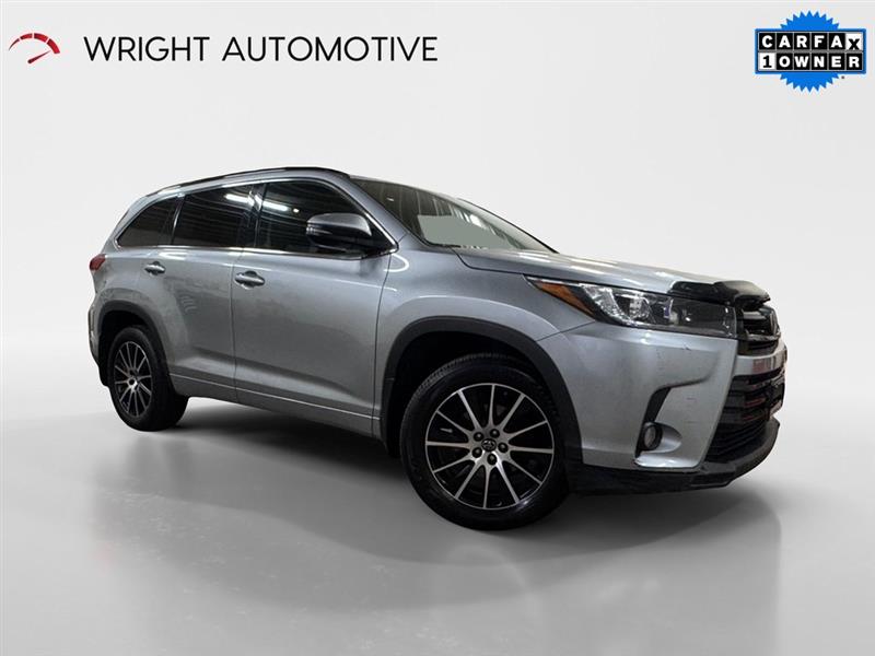 2017 TOYOTA HIGHLANDER SE